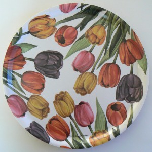 rundes Tablett mit Tulpen, Holz, Design Anna Linderholm