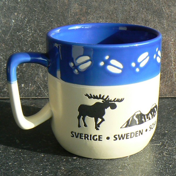 Kaffeebecher / Teebecher Elchspur blau mit Elch und Tor zu Lappland